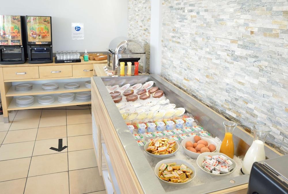 Hotel Atrium Arles Centre Zewnętrze zdjęcie